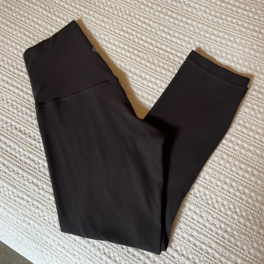 Women’s Lululemon Align High Waist Crop 21” Size 4 in Granite